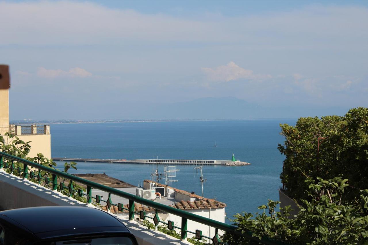 Verdemare Charming Accommodation In Vietri Sul Mare - Amalfi Coast Ngoại thất bức ảnh